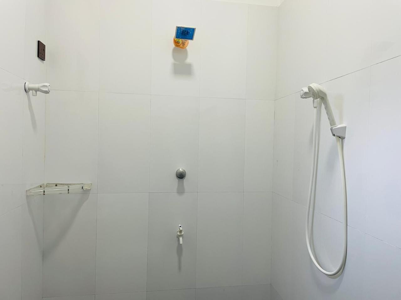 Natraj Guest House Trincomalee Exterior foto